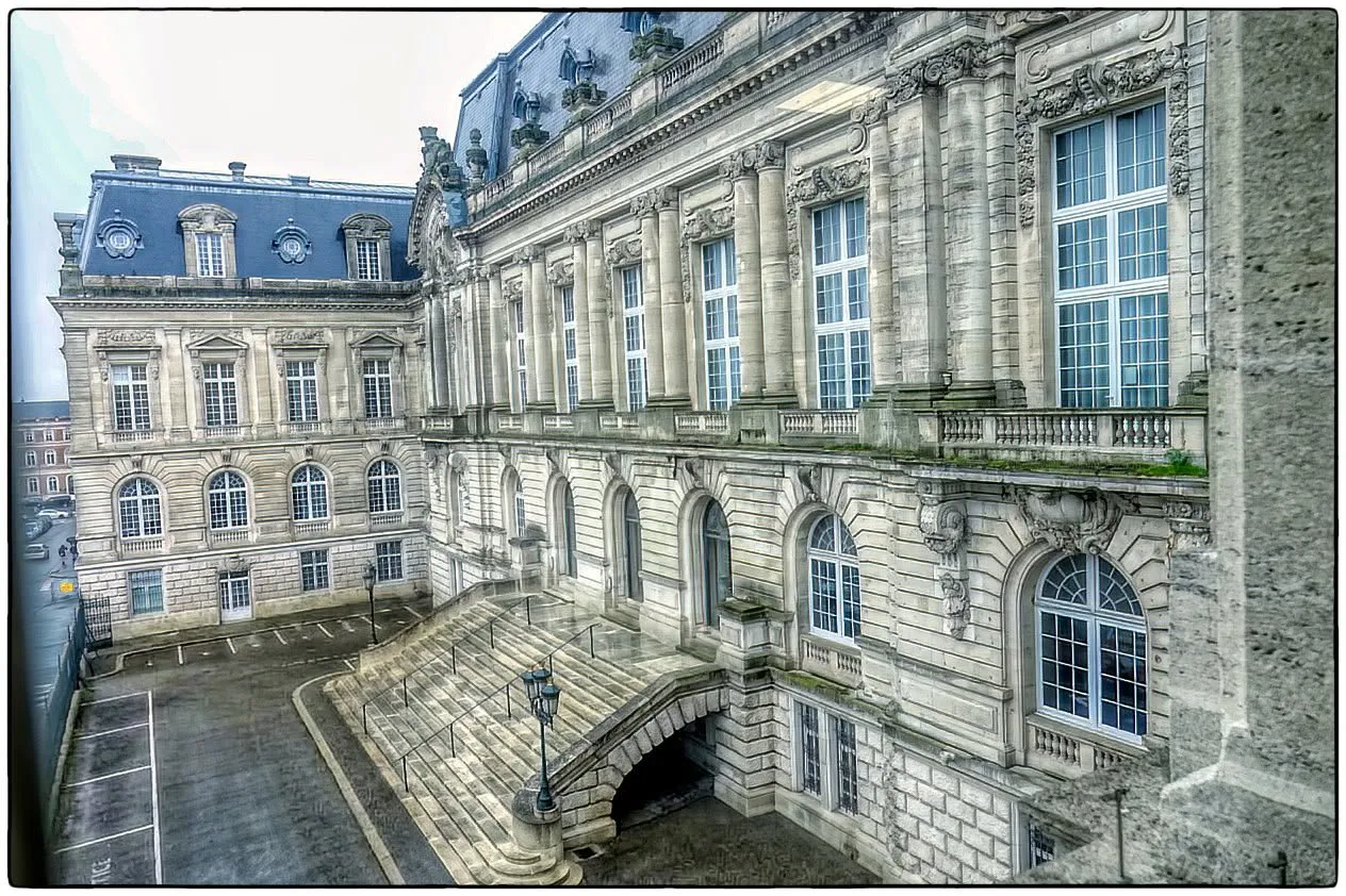 Façade du Palais de Fervaques à Saint-Quentin, lieu du salon Le Saint-Quent'Images